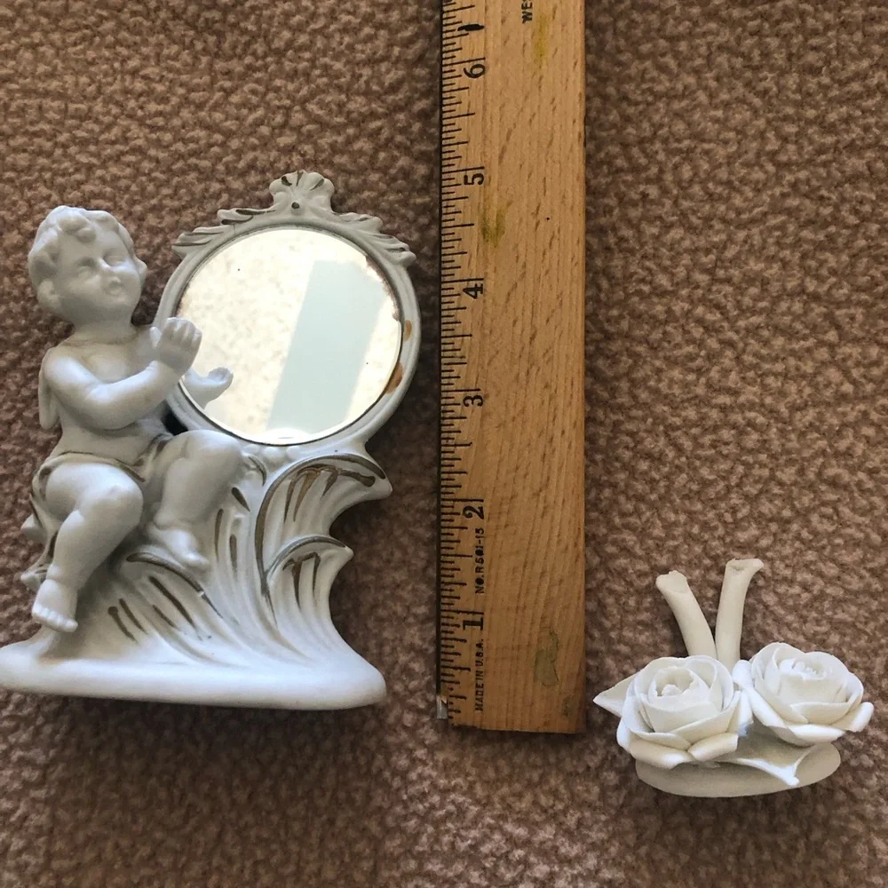 White Cherub Accent Mirror with Floral Motif And Bisque Two White Roses